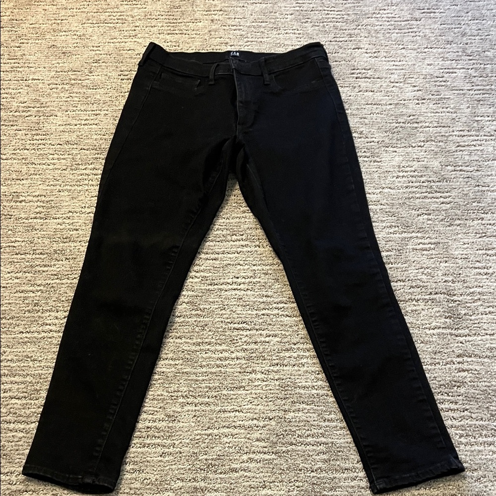 GAP Women's Black favorite jeggings sz 30